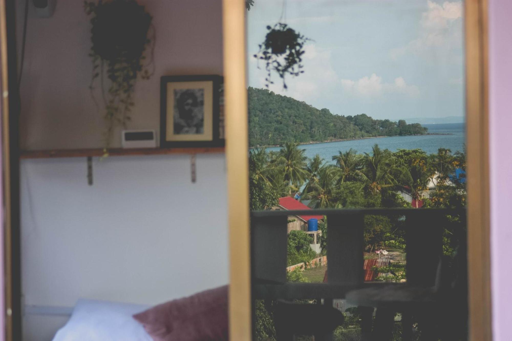 Dahlia Guesthouse Koh Rong Sanloem Esterno foto